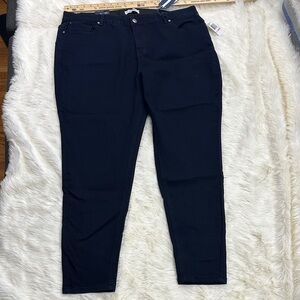 Womens' 22W Dark Wash Stretch Jeans NWT